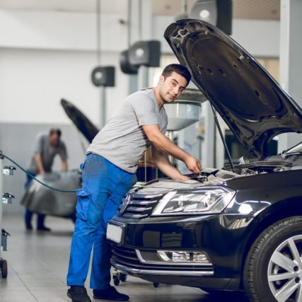 benchman-fixing-engine-car benchman-fixing-engine-car